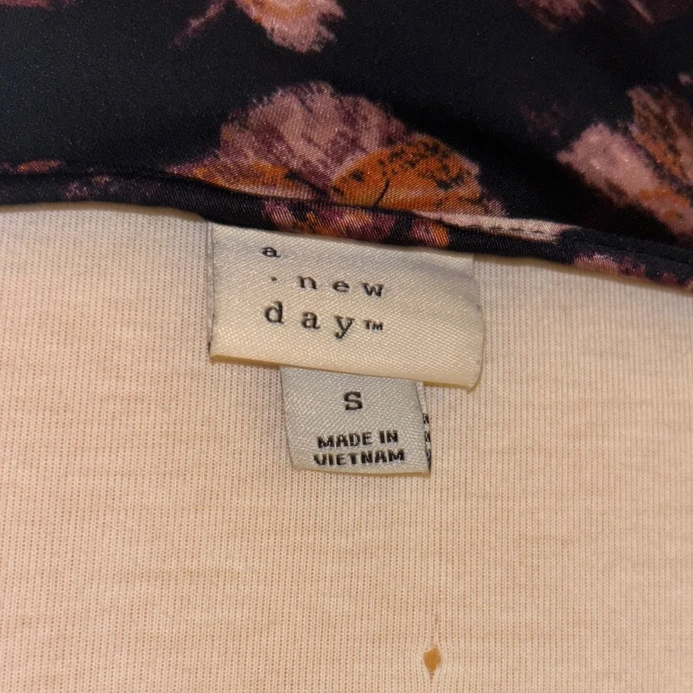 a new day Black and Pink Floral Midi Dress size small - Picture 3 of 10